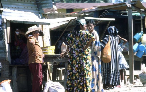 Venezuelans, Paraquaipoa, Sinamaica